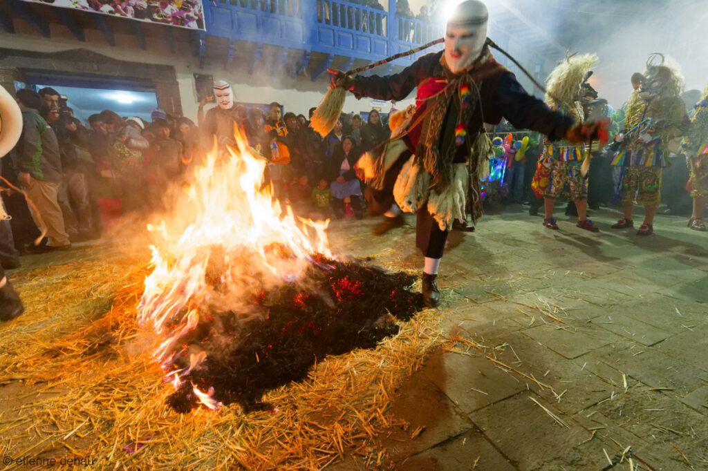La fête traditionnelle de la Virgen del Carmen donne lieu à des danses dans les rues et à des processions.