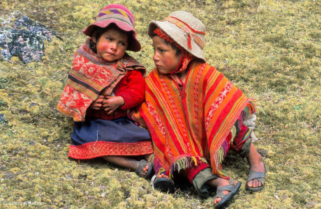 portrait des enfants d'une famille vivant dans les montagnes autour de la Vallée Sacrée