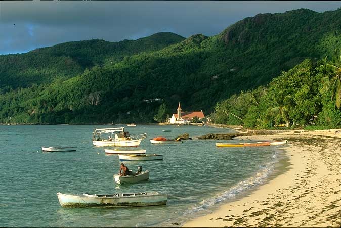 anse-royale-mahe-seychelles boats in Anse Royale on the island of Mahé in the Seychelles