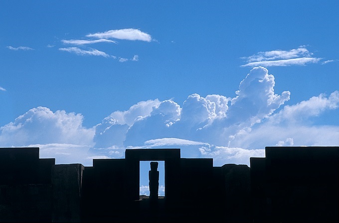 archeologie-tiahuanaco-bolivie le site archéologique de Tiahuanaco en Bolivie