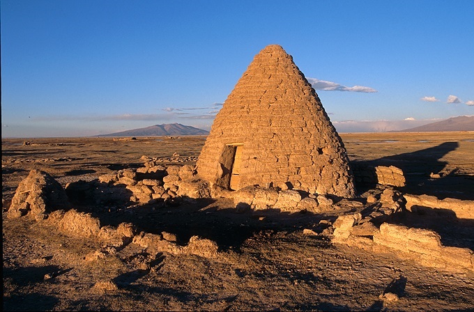 minorite-chipaya-bolivie habitat de la minorité Chipaya près de Sabaya, dans le sud de la Bolivie